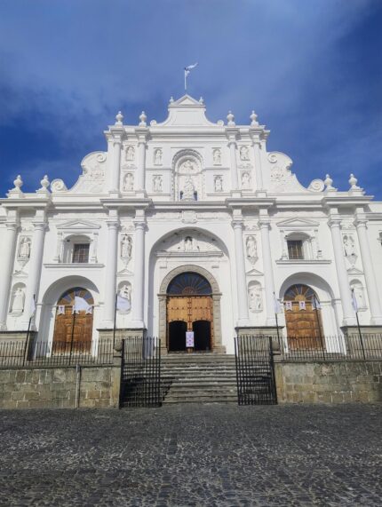 Transporte Chichicastenango a Antigua Guatemala